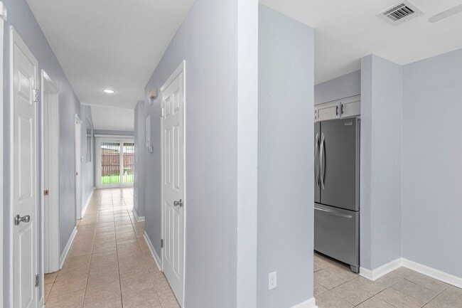 Photo - 2BD / 2BA Home Near Eglin AFB and Downtown...