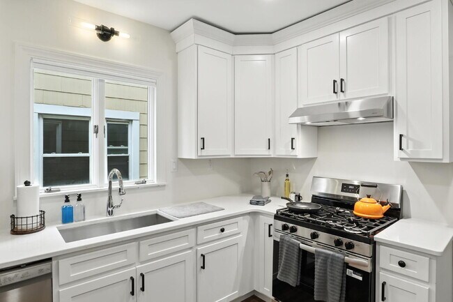 140 Commonwealth Ave