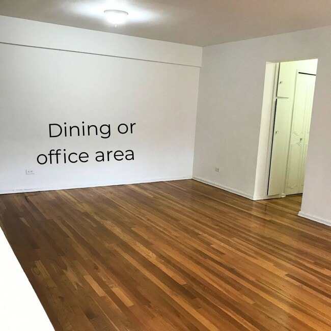 Photo - 1199 E 53rd St Unit 7B