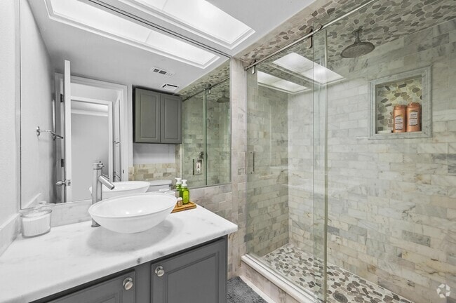 Building Photo - 10203 Regal Oaks Dr Unit 201 Rental