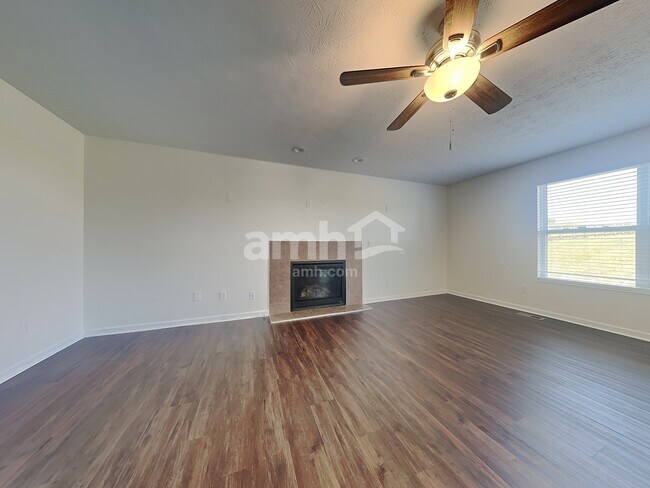 Photo - 5132 Chandler Crossing