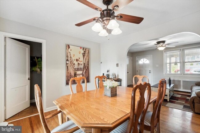 Photo - 327 E 9th Ave