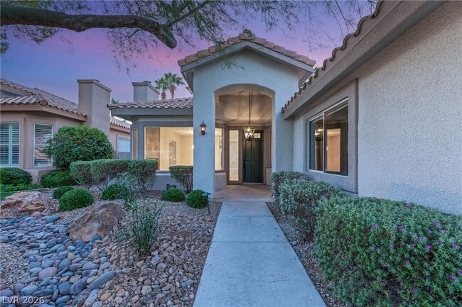 Photo - 1605 Shadow Rock Dr