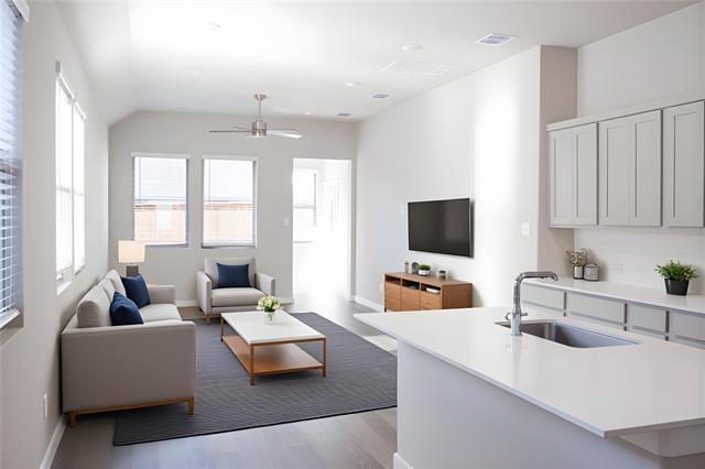 Photo - 3908 Nasworthy Dr