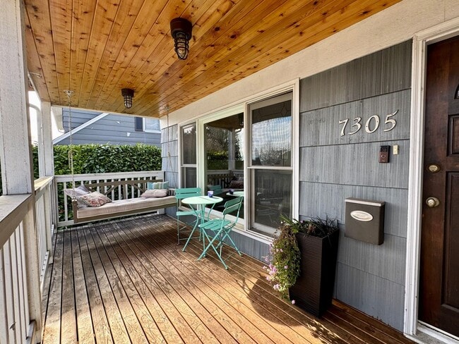 Photo - View Ridge Home