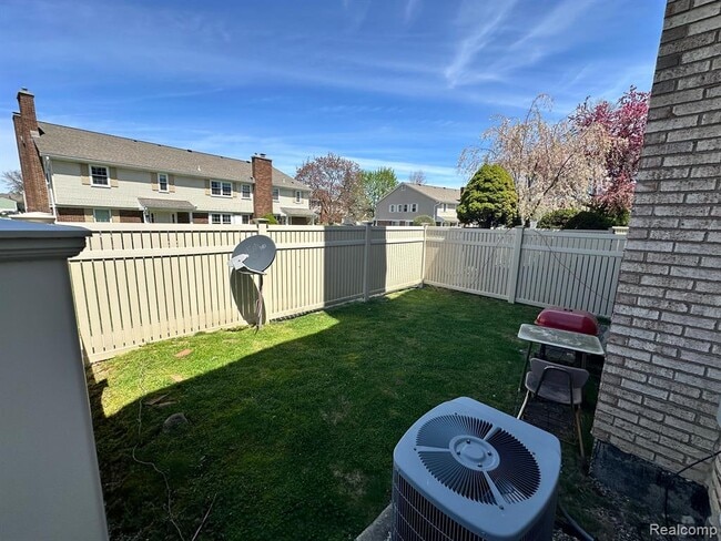 Photo - 20828 W Glen Haven Cir