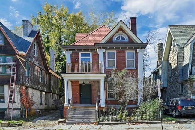 Building Photo - 271 Liberty St Unit 1