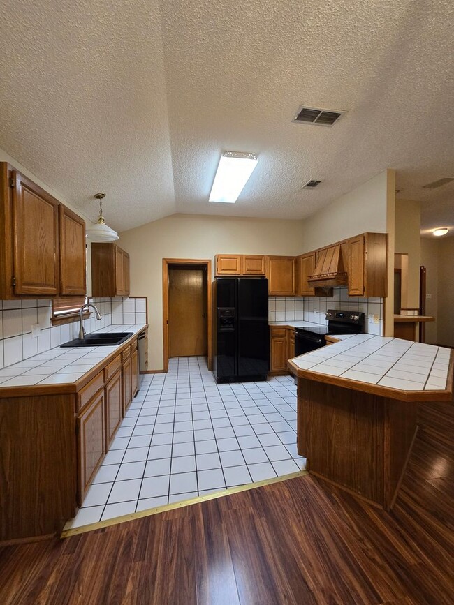 Photo - 116 Wilmington Cir