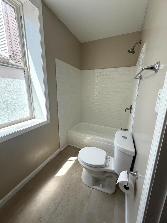 Photo - 6704-6706 Idaho Ave - 6706 Idaho 1F