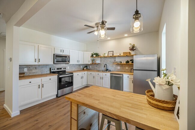 Photo - 1014 9th Ave