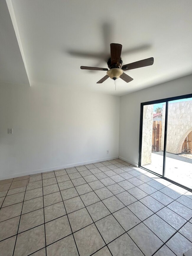 Photo - 6672 Mesquite Ave Unidad 6672 Mesquite Ave. #D