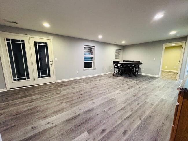 Building Photo - 32 Wagoneers Ln