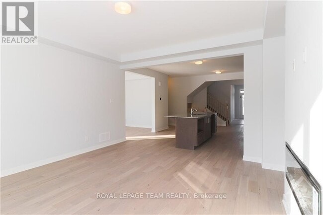 Photo - 803 Crossgate St