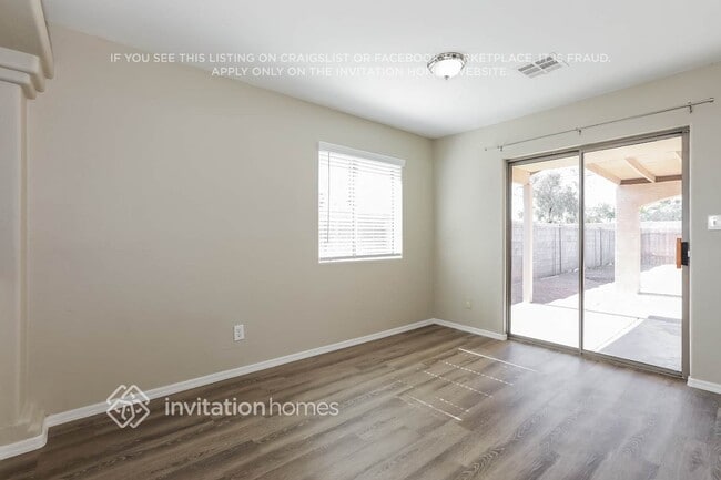 Photo - 250 Dakota St