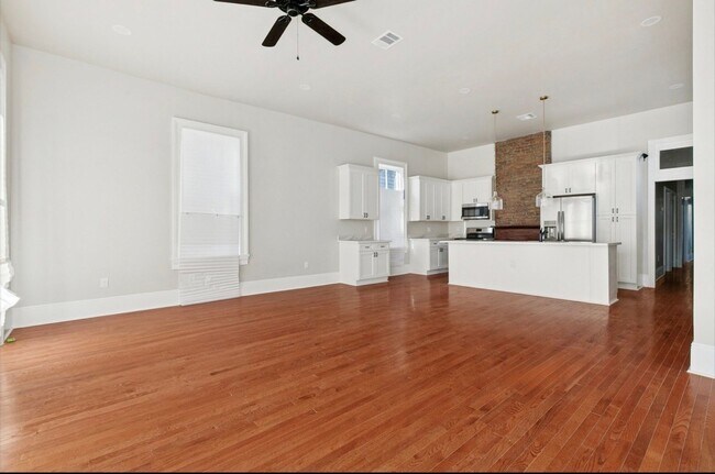 Photo - Treme Single