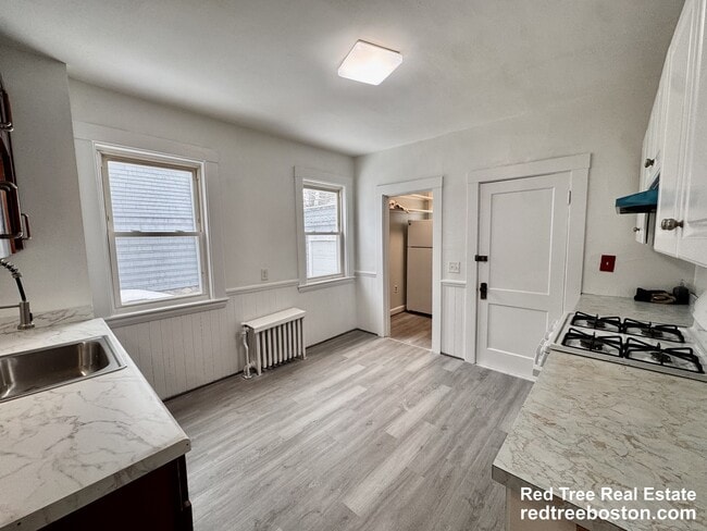 Photo - 129 Redlands Rd Unit 1