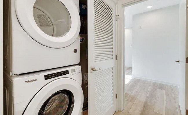 Photo - 520 W Oxford St Unidad 22A