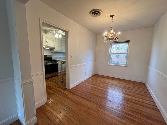 Dining Room - 501 Milledge Rd Unit 17D