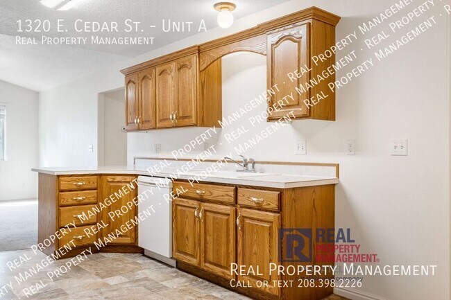 Photo - 1320 E Cedar St Unit A