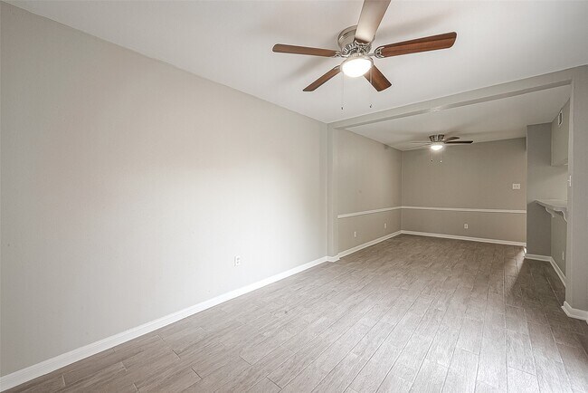 Photo - 1614 Talbrook Dr