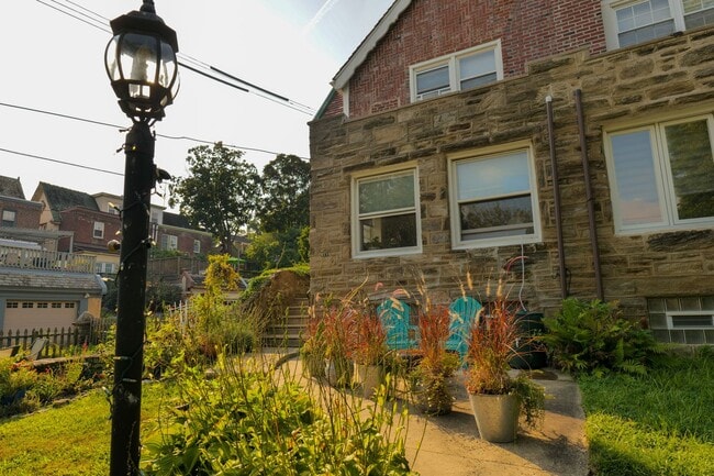 Photo - 533 Glen Echo Rd