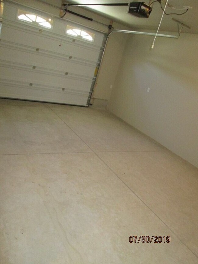 Photo - 3020 NE Johnson St Apartamento Unidad 3030 Johnson St.