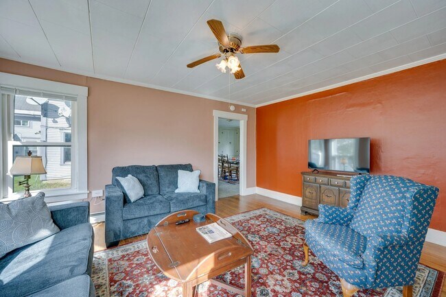 Photo - 69 Pleasant St Unit Apt. 1