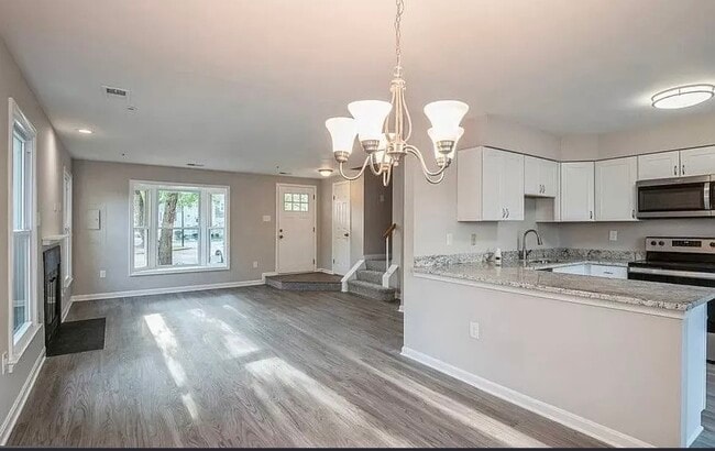 Photo - 15501 Empress Way