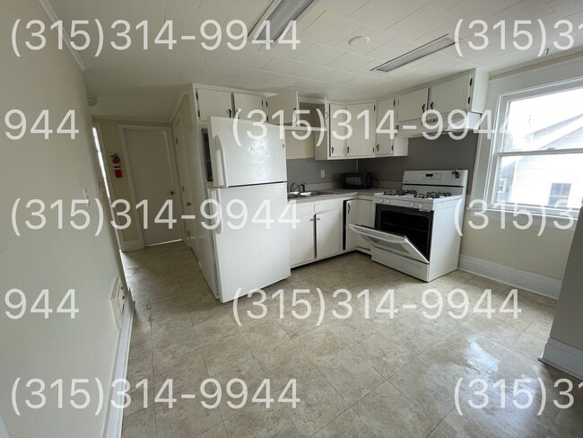 Photo - 211 Russell Ave