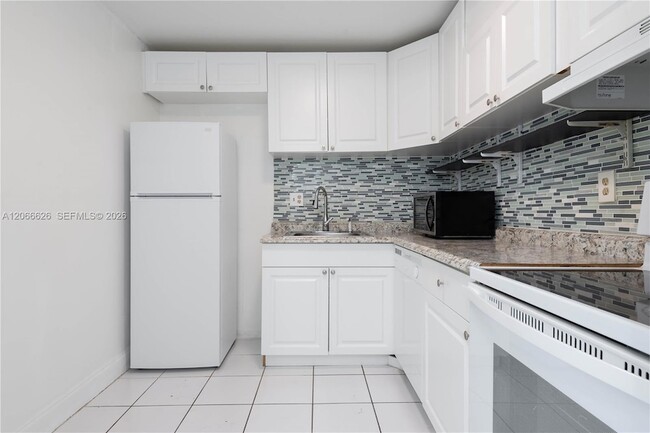 Photo - 16751 NE 9th Ave Unit 401