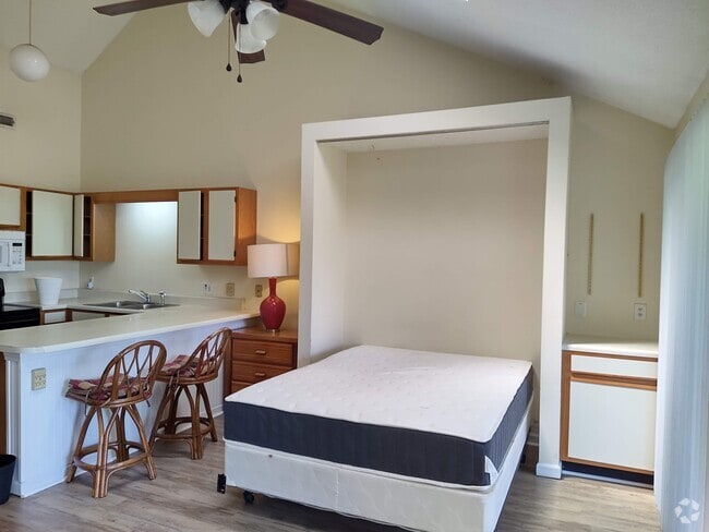 Building Photo - 510 Fairwood Lakes Dr Unit 19E Rental