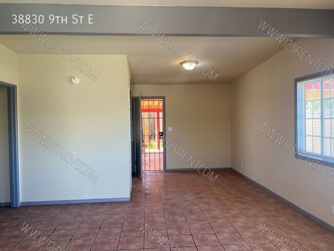 Photo - 38830 9th St E