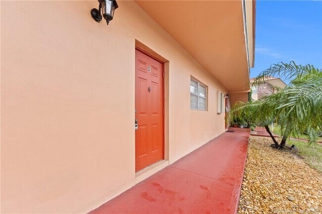 Building Photo - 1931 SW Palm City Rd Unit 16D Rental