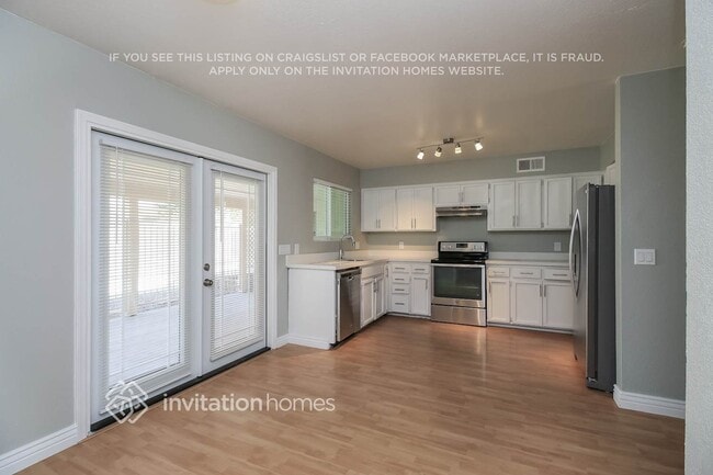 Photo - 2926 E Escondido Ave