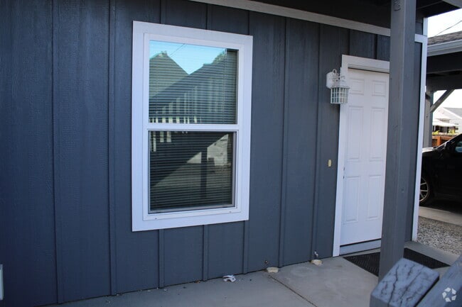 Building Photo - 213 N Delaware Ave Unit A Rental