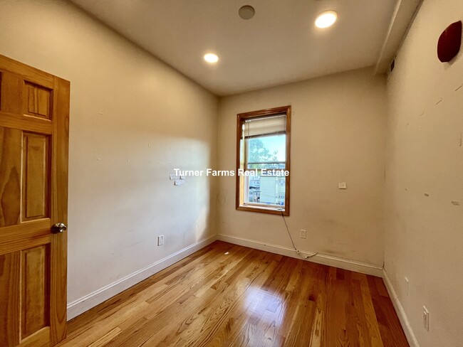 Photo - 20 Winthrop St Unit 3