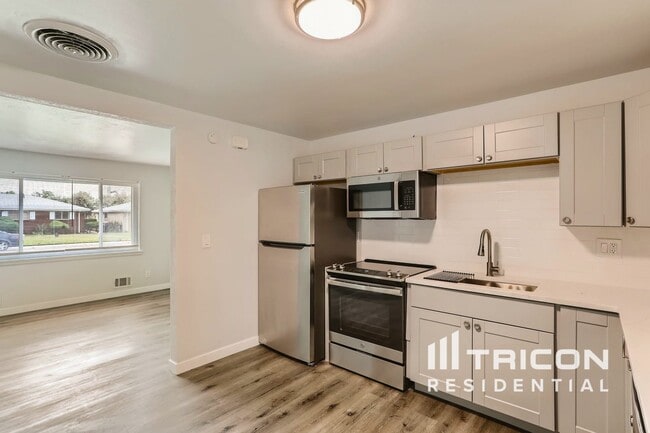 Photo - 3115 Xanadu St