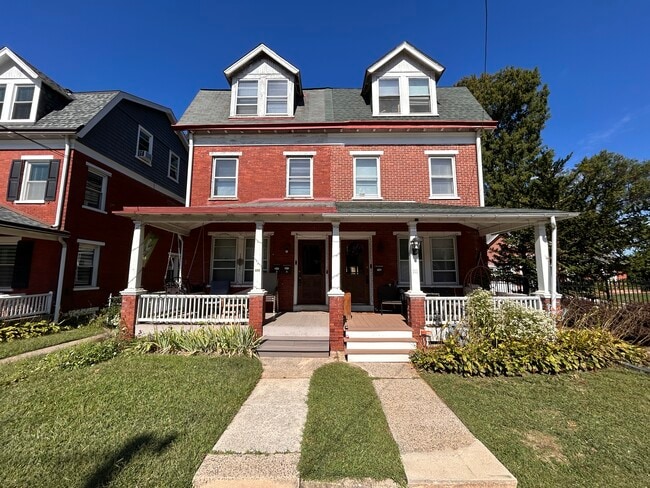 Photo - 113 Dean St Unidad 2