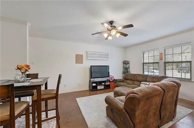 Photo - 4 Bed, 4 Bath Barracks Unit for August 202...