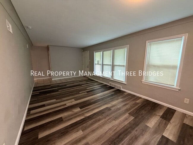 Photo - 6156 Wulff Dr