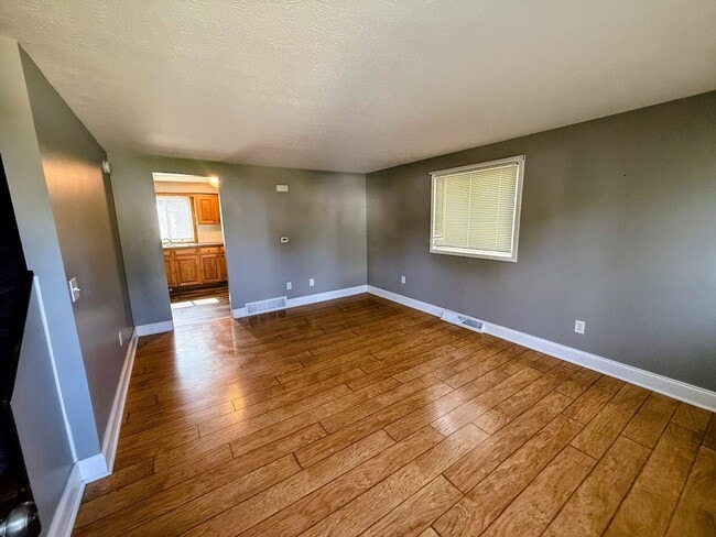 Photo - Two bedroom one bathroom duplex for rent