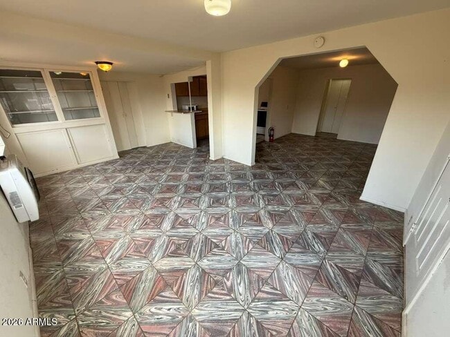 Photo - 1365 E 20th St