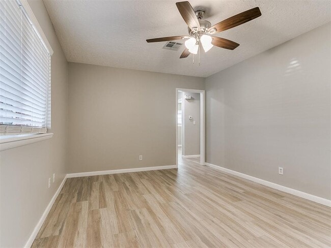 Photo - 1626 Denison Dr