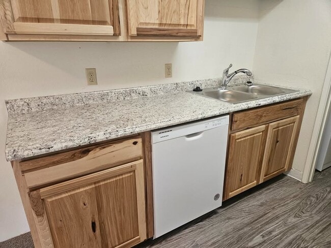 Photo - Juniper Court Apartments