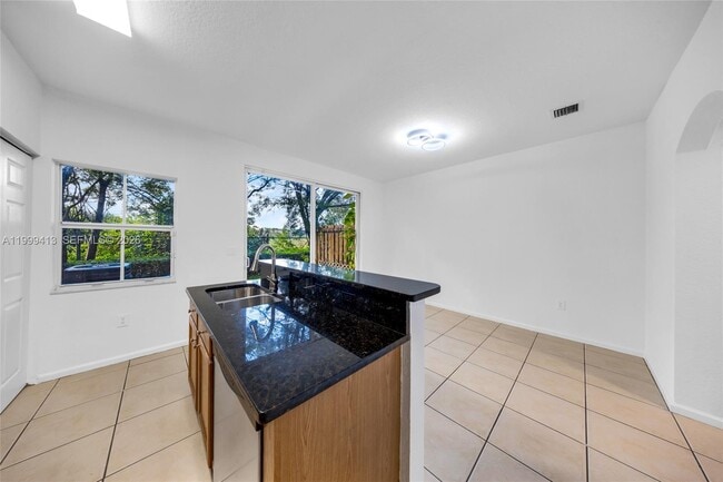 Photo - 12040 SW 28th St