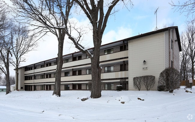 Kenmore Apartments and Townhomes - Kenmore Apartments and Townhomes