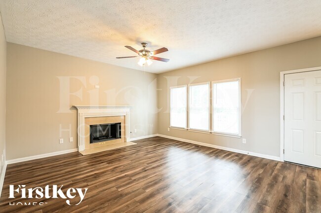 Photo - 6882 Waters Edge Dr