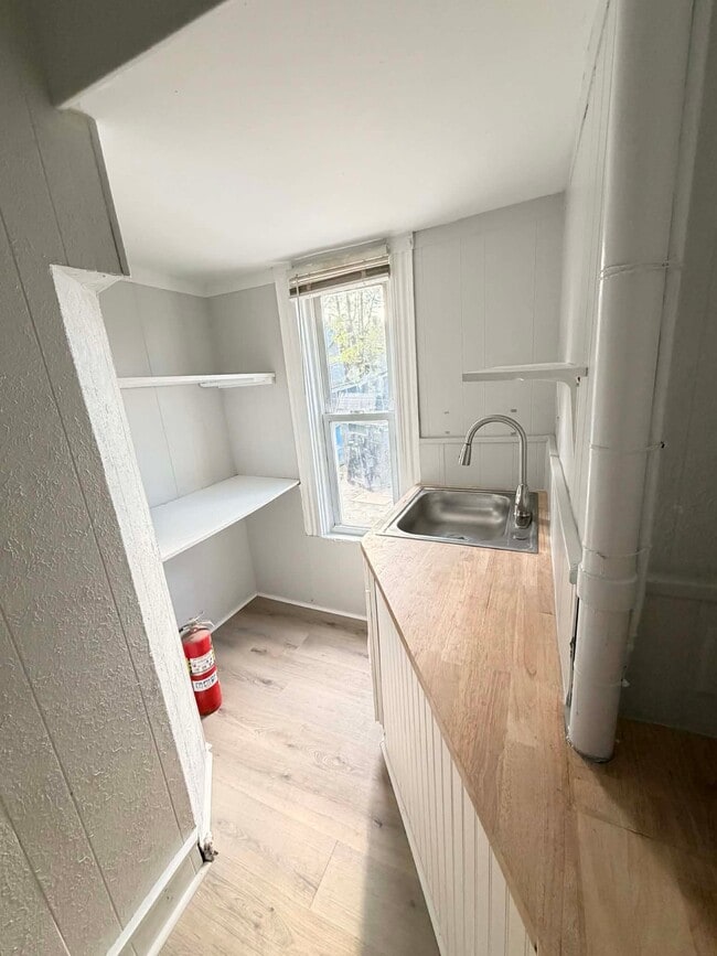 Photo - 49 Wilson Ave Unit #1