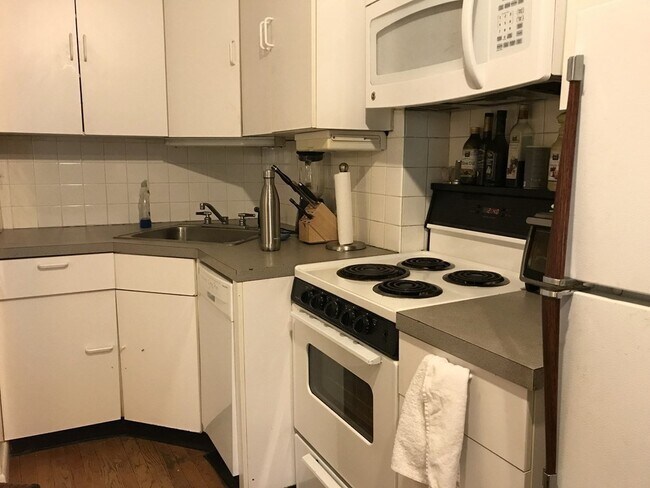 7 Grove St Unit 2