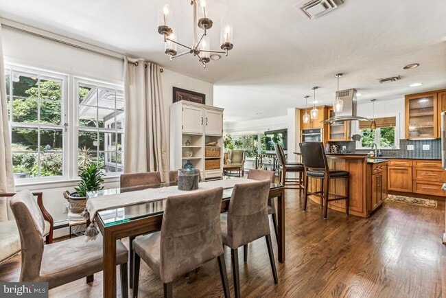 Photo - 1506 Woodacre Dr